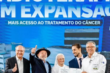 lula-entrega-aparelhos-de-radioterapia-em-sao-paulo