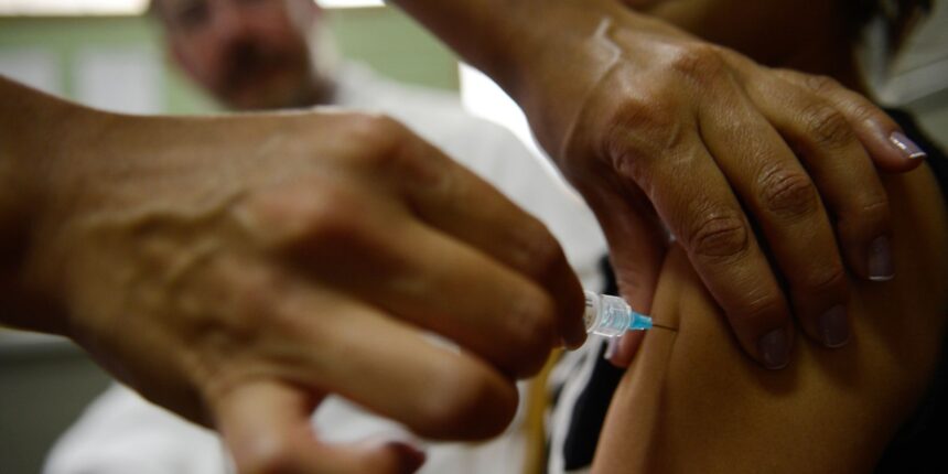 vacinacao-de-adolescentes-de-15-a-19-anos-contra-o-hpv-e-prorrogada