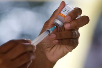 covid-19:-brasil-registra-28,8-mil-novos-casos-em-um-dia