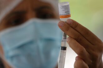 covid-19:-brasil-registra-37,6-mil-novos-casos-em-24-horas