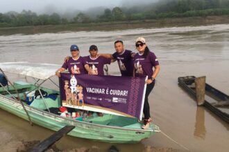 profissionais-de-saude-vencem-desafios-para-vacinacao-em-area-indigena