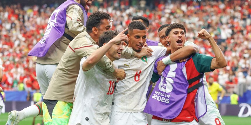 ounahi-brilha-com-dois-gols,-marrocos-bate-canada-e-vai-as-quartas