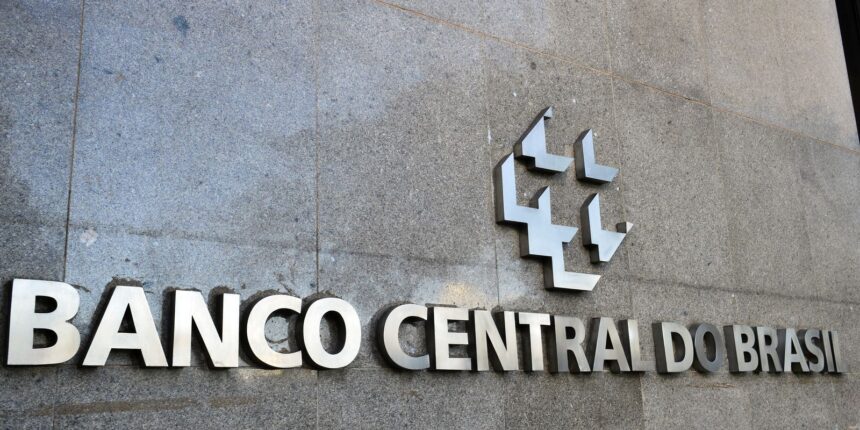 banco-central-e-receita-federal-sao-autorizados-a-realizar-concursos