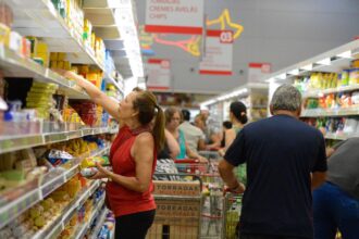 cesta-basica-fica-mais-cara-em-17-capitais-brasileiras-em-junho