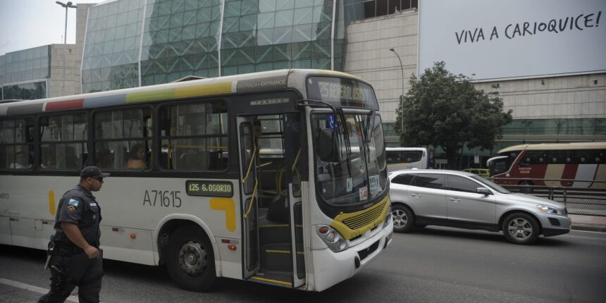 rodoviarios-do-rio-decidem-continuar-em-estado-de-greve-ate-amanha