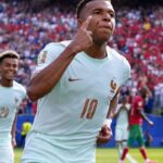 franca-e-a-primeira-semifinalista-da-copa-apos-2-a-0-sobre-marrocos