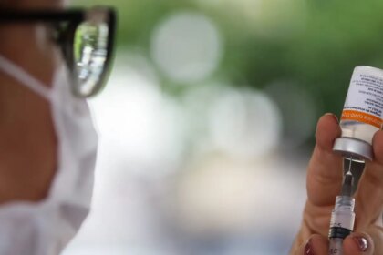 vacinas-contra-covid-19-serao-atualizadas-contra-novas-variantes