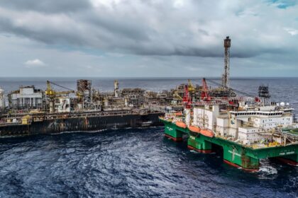 imposto-de-12%-sobre-exportacao-de-petroleo-e-estendido-por-60-dias
