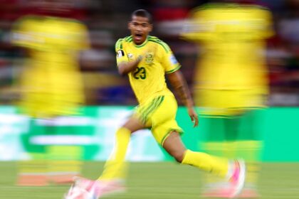 jayden-adams,-jogador-da-selecao-sul-africana,-morre-aos-25-anos