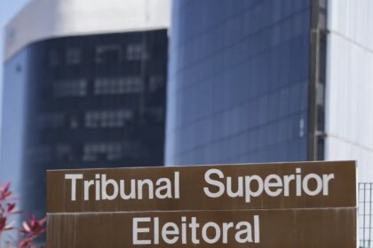 tse-atualiza-aplicativo-e-titulo-e-libera-novas-funcionalidades