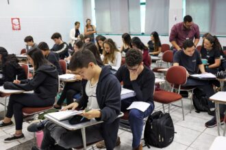 educacao-financeira-pode-ser-incluida-no-curriculo-escolar