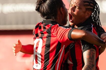 vitoria-manda-botafogo-para-lanterna-na-volta-do-brasileiro-feminino