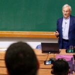 nobel-da-economia-diz-que-impacto-da-ia-no-emprego-e-superestimado
