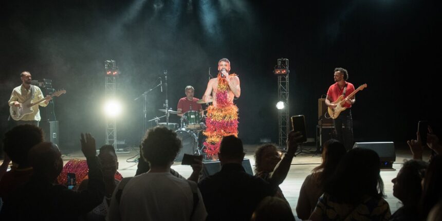 tv-brasil:-cena-musical-apresenta-show-do-cantor-pernambucano-almerio