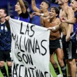 ato-de-jogadores-argentinos-reacende-debate-sobre-dominio-das-malvinas