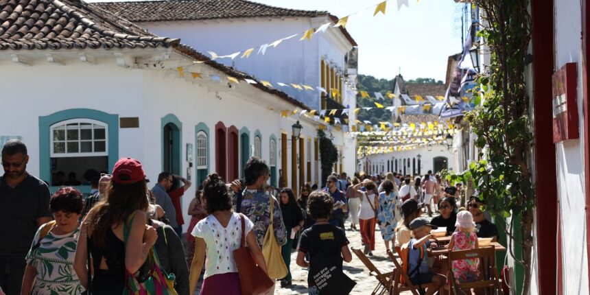 flip:-angela-davis-e-wole-soyinka-sao-destaques-na-programacao-do-sesc