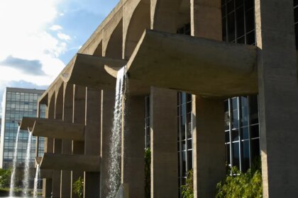 ministerio-da-justica-abre-processo-contra-site-de-revenda-de-ingresso