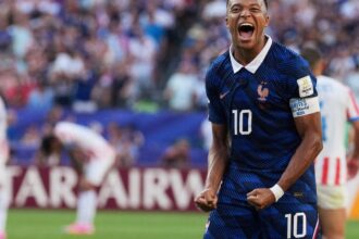 mbappe-confirma-artilharia-da-copa-do-mundo-e-repete-marca-de-56-anos