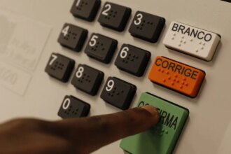 em-convencao-nacional,-pdt-oficializa-apoio-a-lula-nas-eleicoes