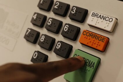 em-convencao-nacional,-pdt-oficializa-apoio-a-lula-nas-eleicoes