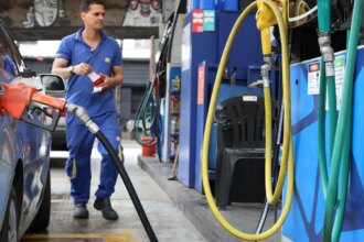 subsidio-de-r$-0,44-por-litro-da-gasolina-e-prorrogado-por-30-dias