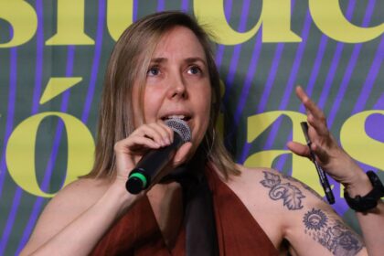 coletanea-reune-poetas-invisibilizadas-ao-longo-de-quatro-seculos