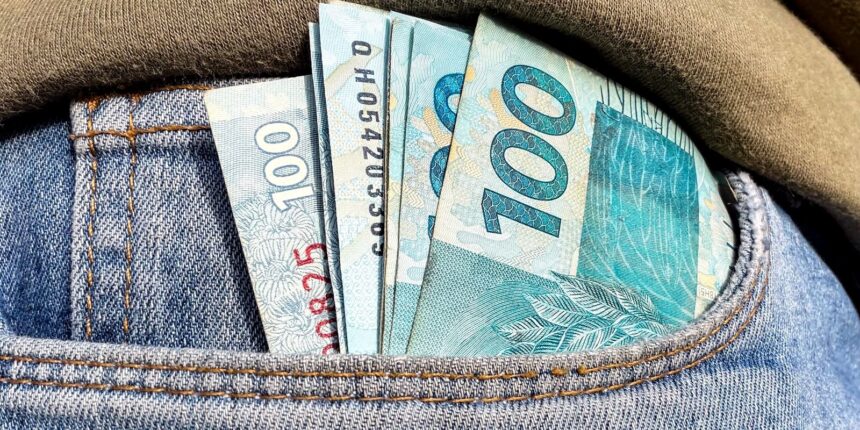 beneficiarios-com-nis-de-final-5-recebem-bolsa-familia-de-julho