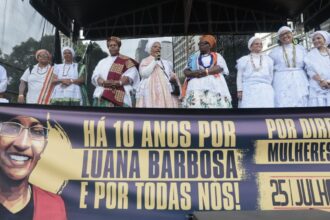 homenagem-a-luana-barbosa-marca-a-11a-marcha-das-mulheres-negras-em-sp