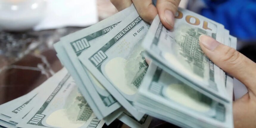 dolar-fecha-no-maior-valor-em-duas-semanas-com-queda-no-petroleo