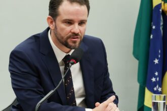 durigan:-divida-do-brasil-e-menor-do-que-a-de-grandes-economias