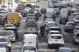 greve-de-trens-em-sp-causa-congestionamento-de-mais-de-2-mil-km