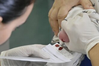 atraso-na-ampliacao-do-teste-do-pezinho-dificulta-diagnostico-da-ame