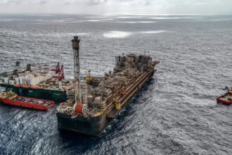 petroleiros-pedem-petrobras-mais-estatal-e-menor-repasse-a-acionistas