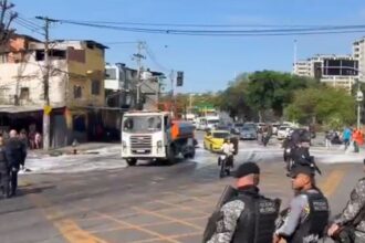 manifestacoes-contra-acao-da-policia-bloqueiam-vias-do-rio