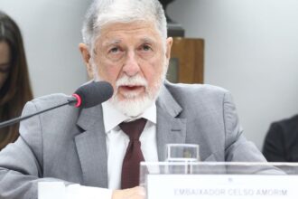 oposicao-e-amorim-divergem-sobre-atritos-entre-brasil-e-eua-sob-trump