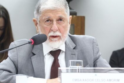 oposicao-e-amorim-divergem-sobre-atritos-entre-brasil-e-eua-sob-trump