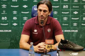 fluminense-demite-tecnico-zubeldia-apos-0-a-0-em-casa-na-libertadores
