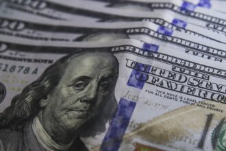 dolar-cai-para-r$-5,17-apos-anuncio-de-recompra-de-titulos-nos-eua