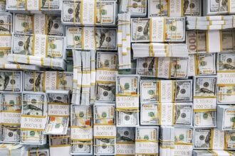 dolar-cai-a-r$-5,14-com-alivio-no-mercado-externo
