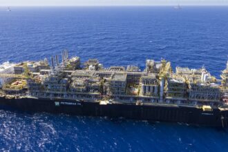 campo-de-buzios,-da-petrobras,-bate-recordes-de-exportacao-de-gas