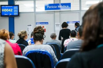 fila-de-espera-do-inss-cai-para-1,2-milhao-de-requerimentos