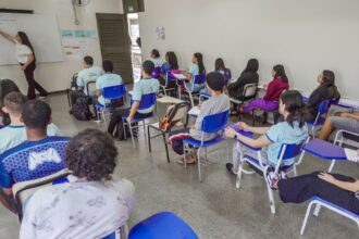 pe-de-meia-paga-hoje-5a-parcela-a-alunos-nascidos-em-julho-e-agosto