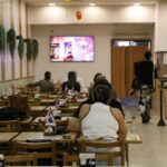 servicos-ocuparam-15,9-milhoes-e-pagaram-media-de-2,2-minimos-em-2024