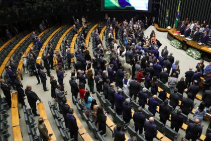 camara-deve-decidir-sobre-“taxa-das-blusinhas”-nesta-segunda