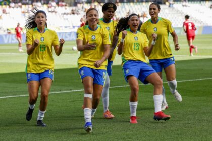 selecao-feminina-derrota-canada-e-avanca-as-oitavas-do-mundial-sub-20