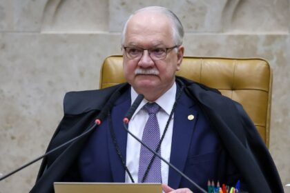 fachin-suspende-decisoes-de-mendonca-e-dino-sobre-diretor-da-pf