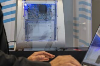 novo-computador-quantico-educacional-passa-a-ser-usado-no-senai
