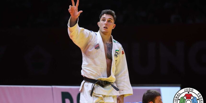 guilherme-schimidt-e-ouro-e-pais-fecha-grand-slam-de-judo-com-3-podios
