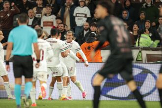 fluminense-leva-susto,-mas-e-1o-classificado-a-semi-da-libertadores