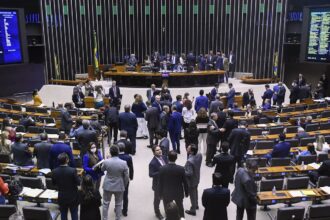 representacao-de-parlamentares-negros-segue-baixa,-diz-pesquisadora